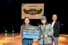 中学・高校生の部優勝　RAVALaViDAの写真