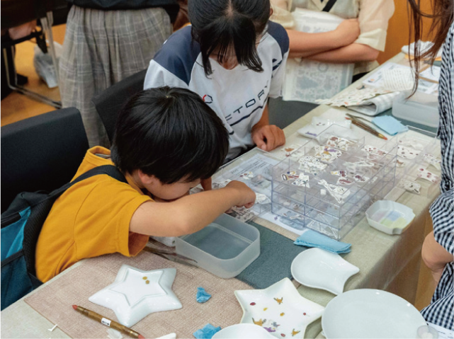 SONIDORI×toi et moi親子マルシェの様子