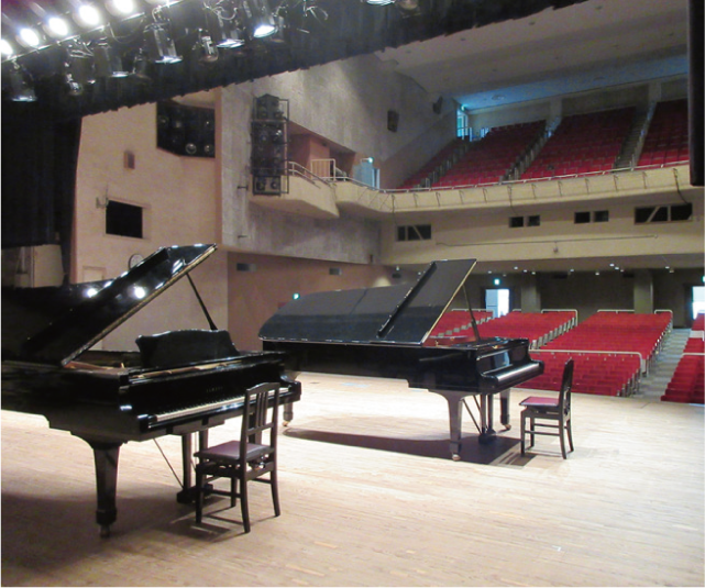 門司市民会館のホールの写真