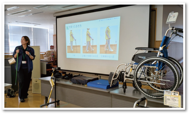 「おうちで使える!介護講座」の様子