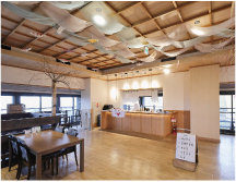 展望スペース＆カフェ・バーの様子