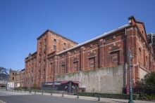 旧サッポロビール九州工場醸造棟の外観画像