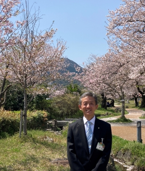 八幡東区長の写真
