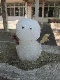 ワラビー体験2日目の様子（ゆきだるま）