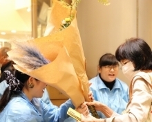 昨年の様子（花束販売の写真）