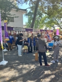 小倉城天守閣前広場特設テントの写真