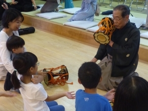 令和7年度　能実施の様子