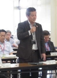 奥野次世代まちづくり担当理事の写真