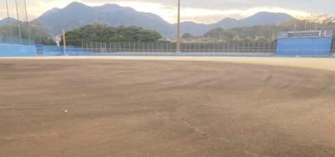 内野グラウンドの整備